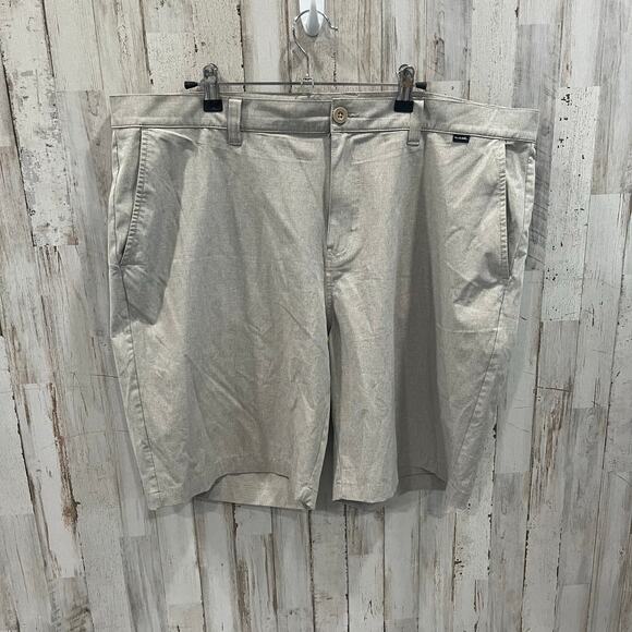 Travis Mathew Tan Quick Dry Golf Shorts Men’s Size 40 Outdoor Hiking Athletic - Picture 1 of 6